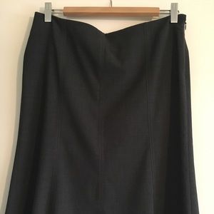 Theory Dark Grey knee length skirt Sz 8